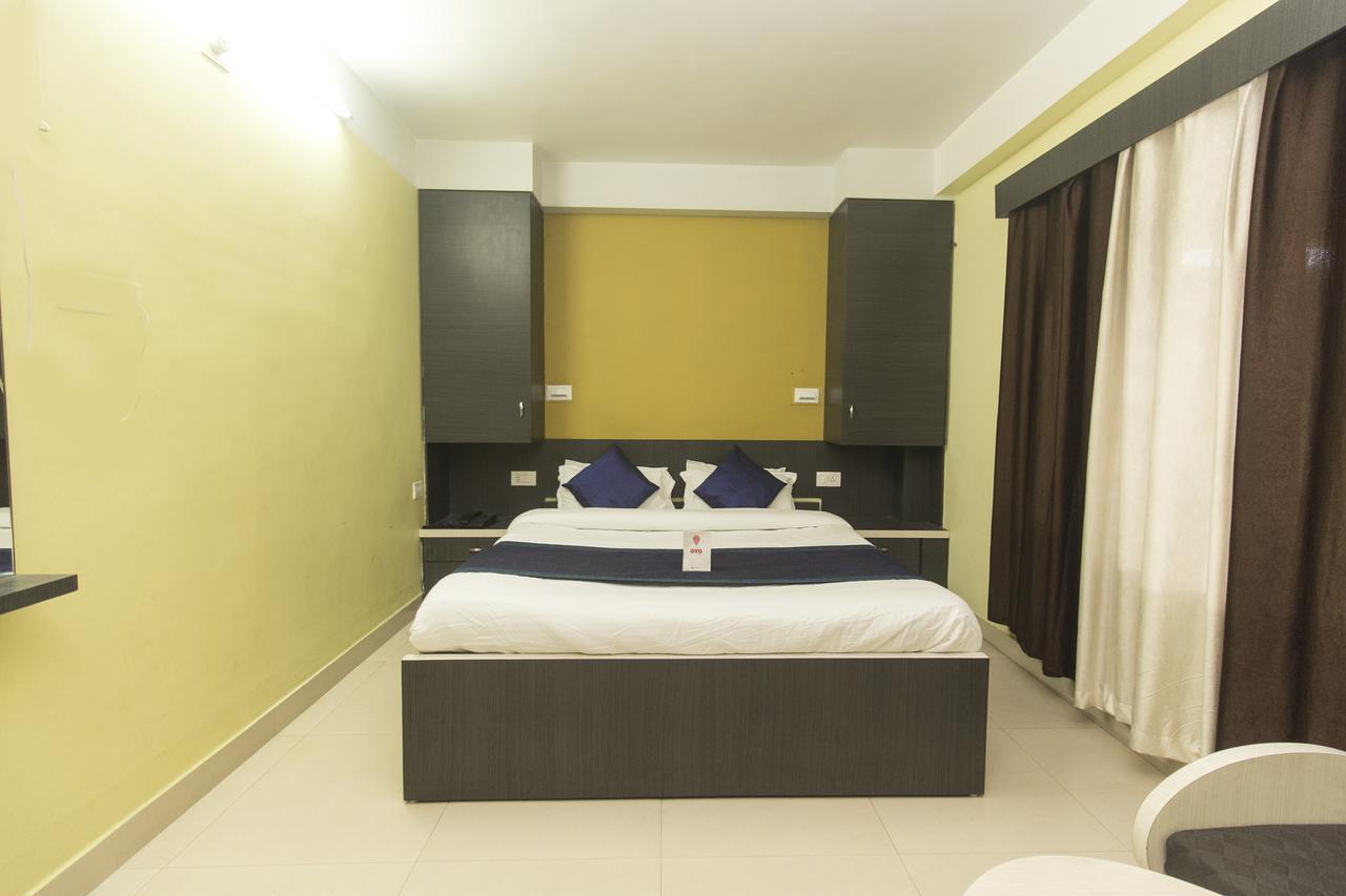 סיליגורי Hotel Jagat מראה חיצוני תמונה