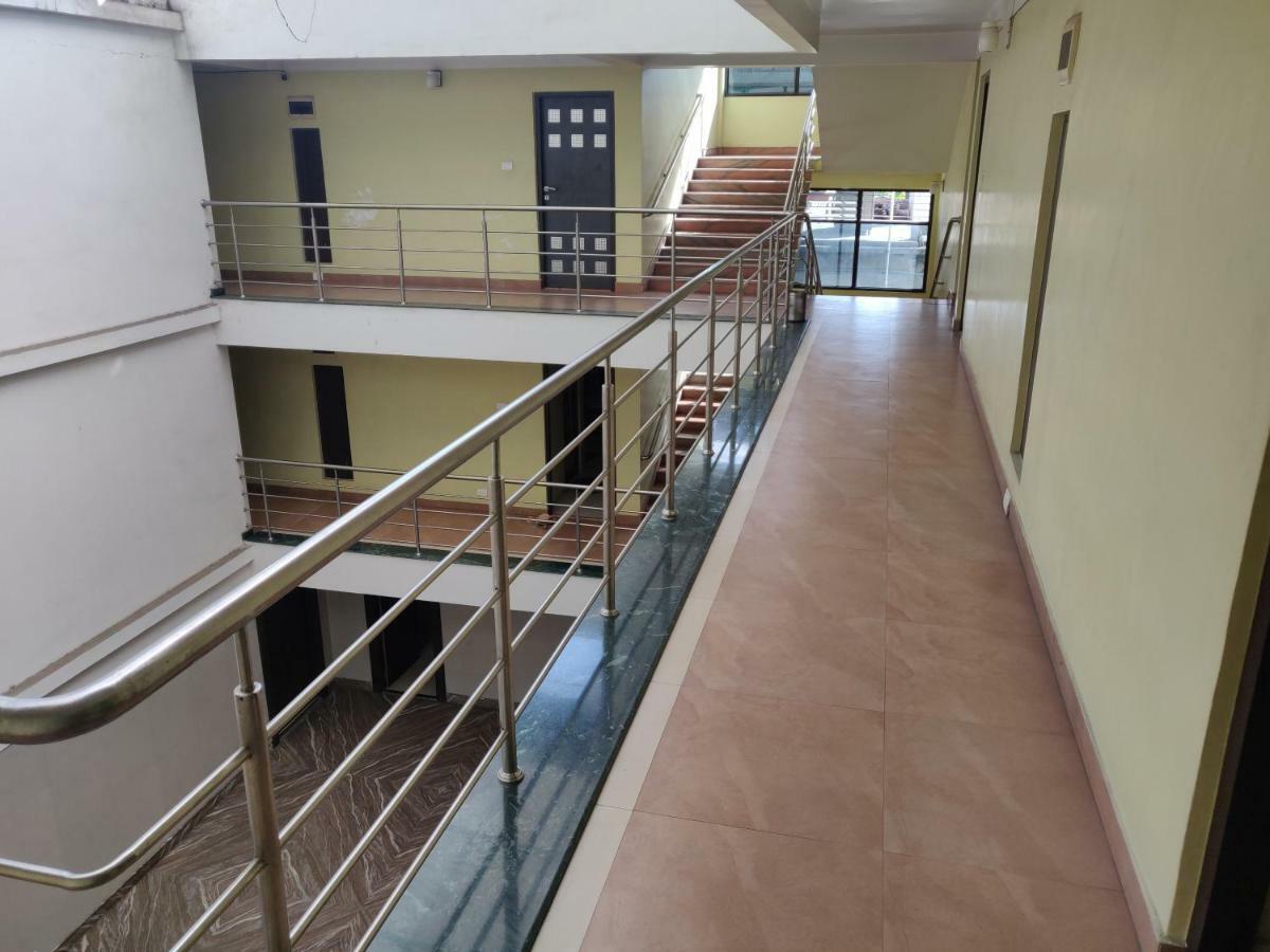 סיליגורי Hotel Jagat מראה חיצוני תמונה